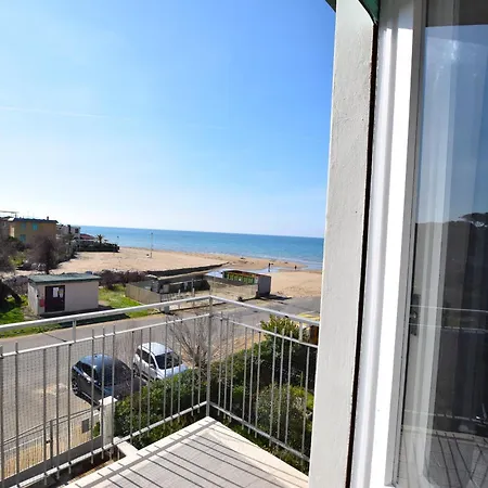 アパート Luca' S Apartment, Fronte Mare